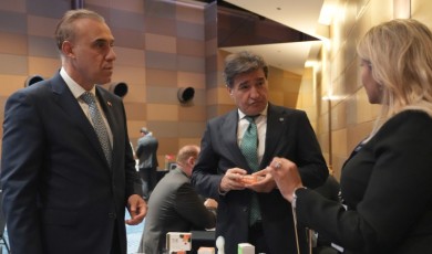Avustralya’ya İhracatta Hedef Büyüdü: Gözler 2 Milyar Dolarda!