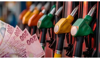 Sürücülerin Gözü Kulağı Gece Yarısında: Benzin Ve Motorinde İndirim Kapıda