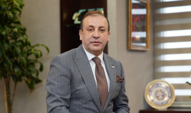 İHKİB SEÇİMİNDE SONUÇ NET: PAŞAHAN 130 OY FARKLA BAŞKAN