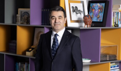 Kodların Ötesinde, Ticaretin İçinde: Fatura, Teknoloji ve Sahadaki Güven